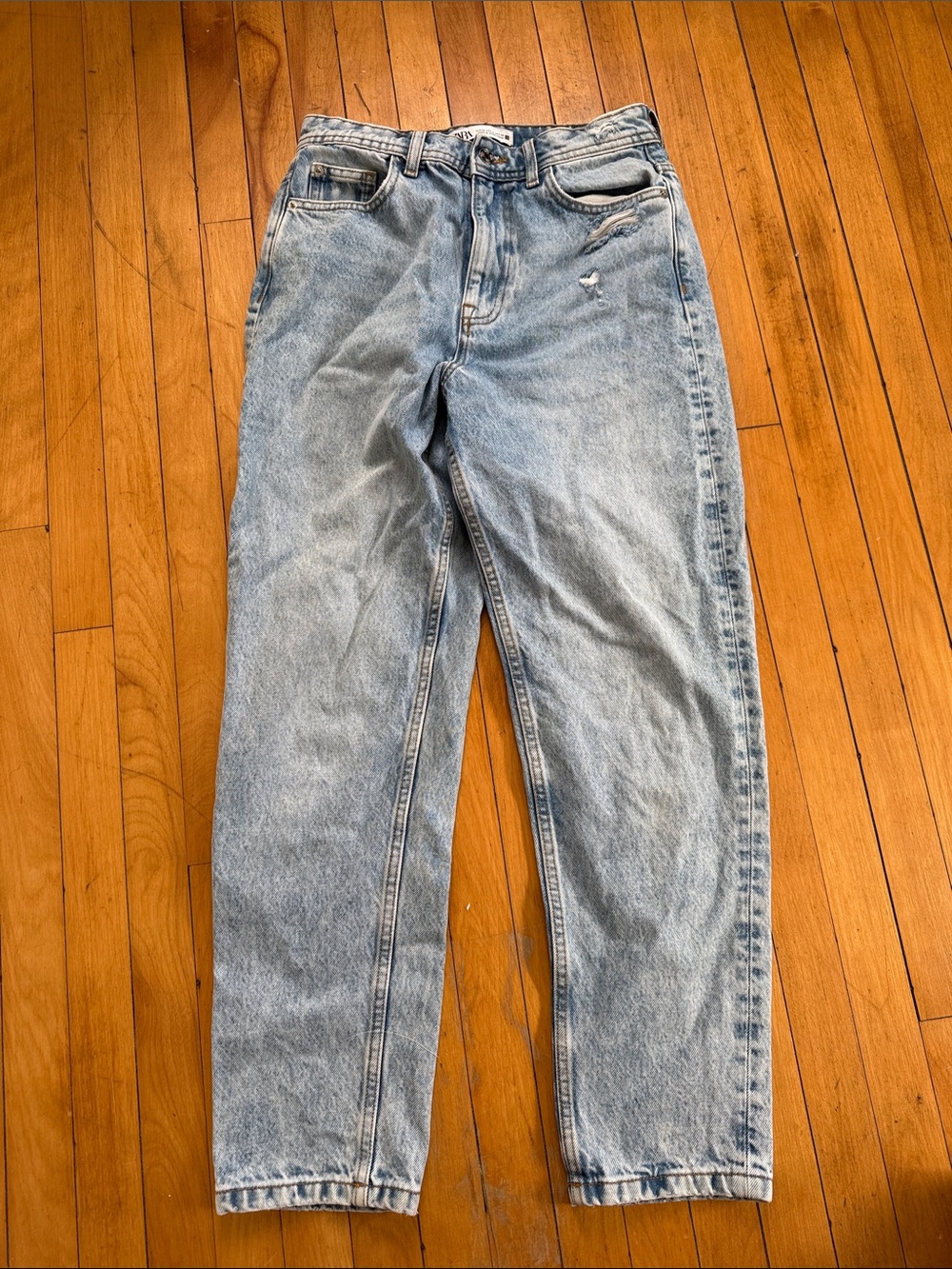 Zara Light Blue Relaxed Women's Jeans
